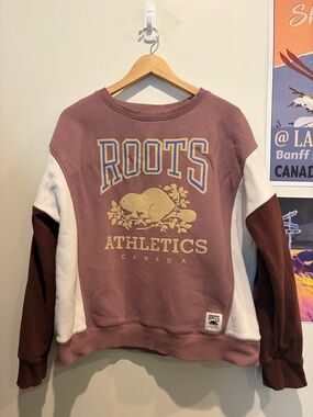 Roots Large Mauve Pink Fleece Crewneck Sweatshirt
